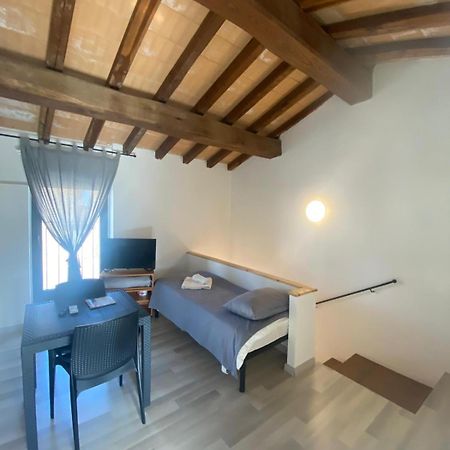 Velia'S Home Casa Vacanze B&B Castel Sant'Elia ภายนอก รูปภาพ